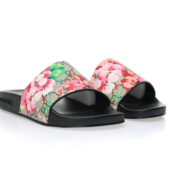 Gucci printed women's slippers swimming sandals size 37 - Picture 1 of 6